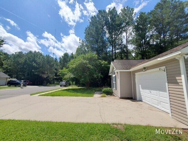 Building Photo - 1517 Everett Springs Dr