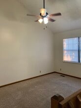 Building Photo - 837 N 89 St
