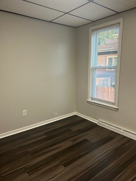 Building Photo - 500 S Kiesel St