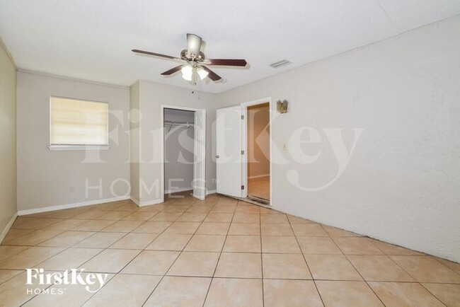 Building Photo - 969 Fountainhead Dr