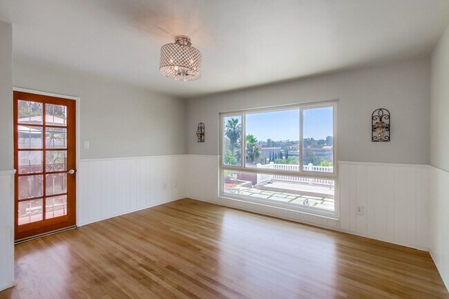 Building Photo - Wonderful SINGLE FAMILY HOME in DEL CERRO