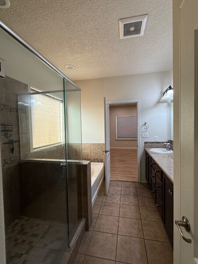 Building Photo - 12023 Pocono Rd SE