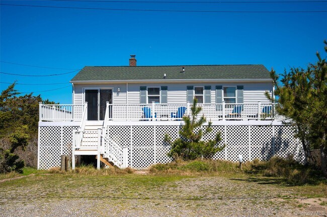 Building Photo - 898 Dune Rd