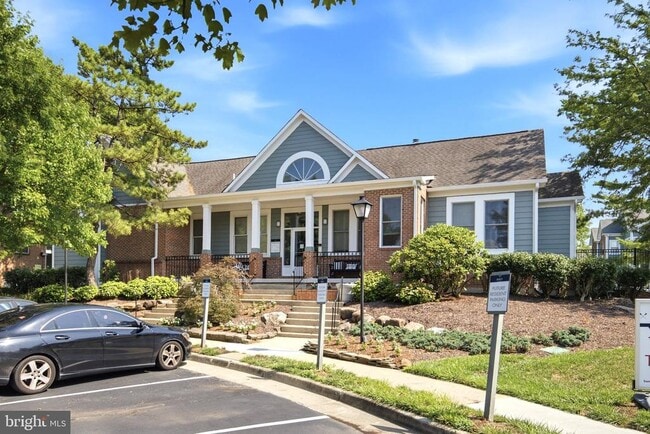 Building Photo - 6123 Joust Ln