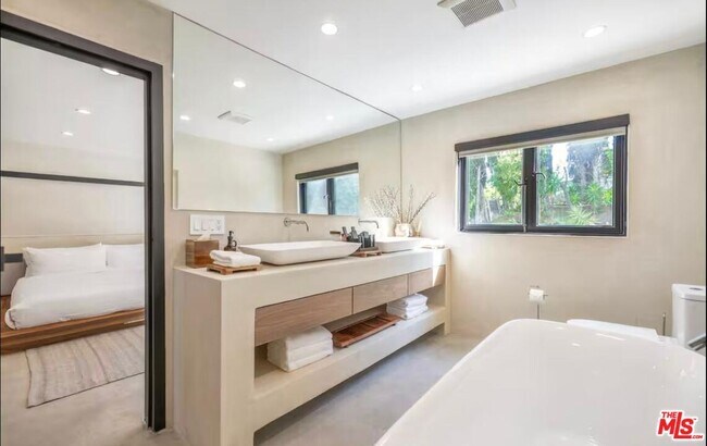 Building Photo - 20322 Del Campo Pl