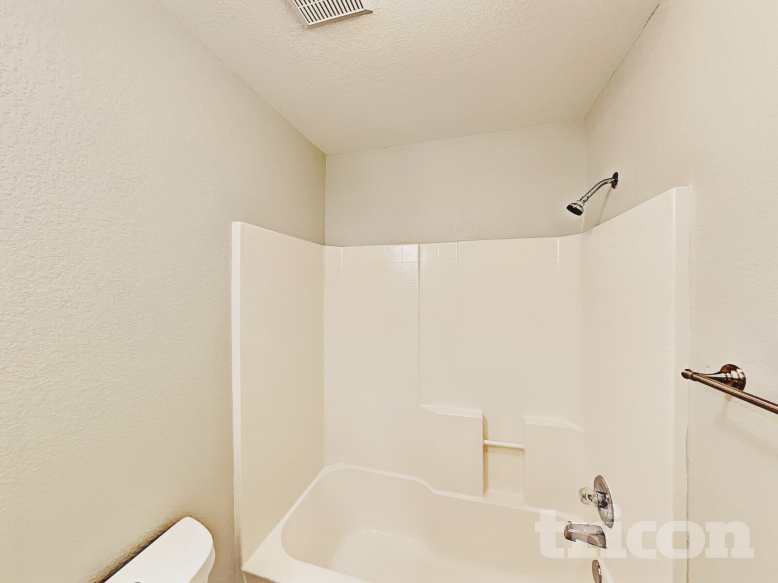 Building Photo - 1461 Pine Ln