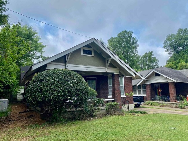 Building Photo - 2307 Evelyn Ave