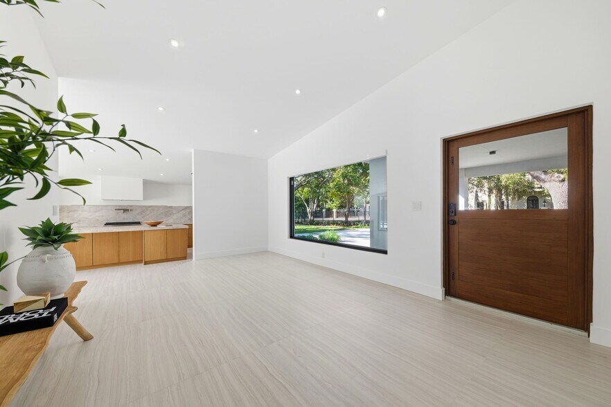 Building Photo - 8800 SW 118th St