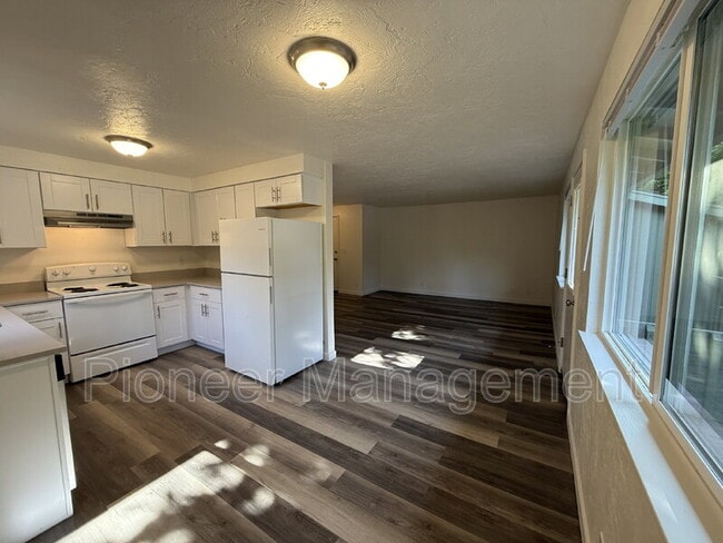 Building Photo - 5495 A St