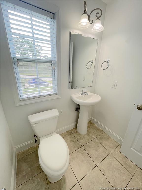 Building Photo - 511 Green Links Dr