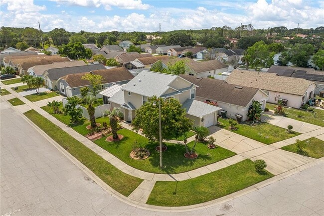 Building Photo - 2411 Parsons Pond Cir