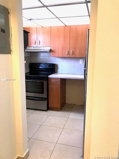 Building Photo - 17255 SW 95th Ave