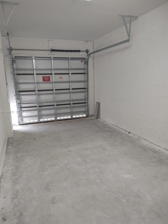 Building Photo - 1280 N Flagler Ave