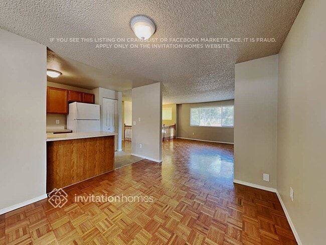 Building Photo - 35857 9th Ave SW