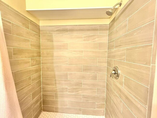 Building Photo - 2847 Ashbury Heights Rd