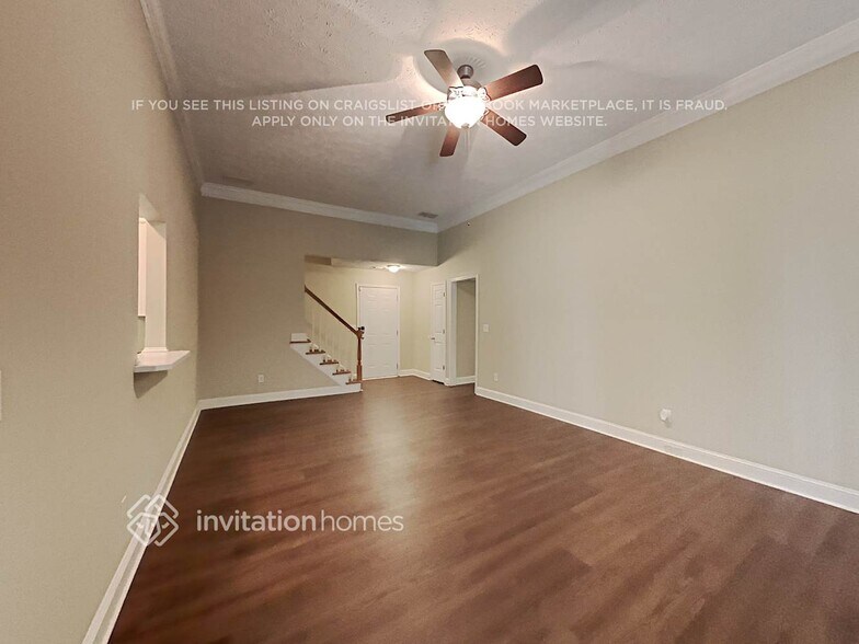 Building Photo - 2585 Shady Ln SW