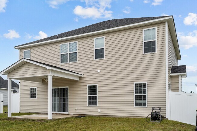 Building Photo - 304 Little Egret Ln