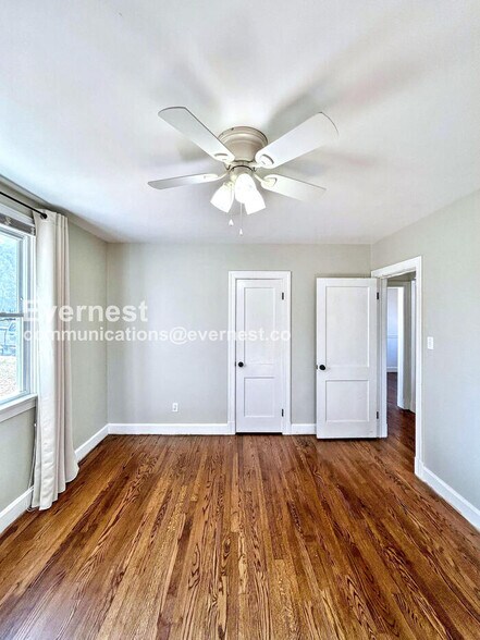 Building Photo - 8282 Wonderland Ln