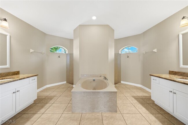 Building Photo - 1418 Shelby Pkwy