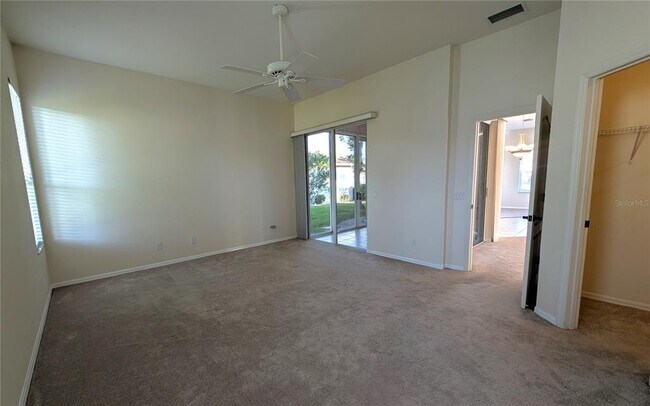 Building Photo - 4240 Hearthstone Dr