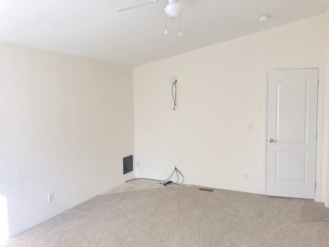 Building Photo - Mountain Living. 3 bedroom 2 bath home in Pecos, NM.