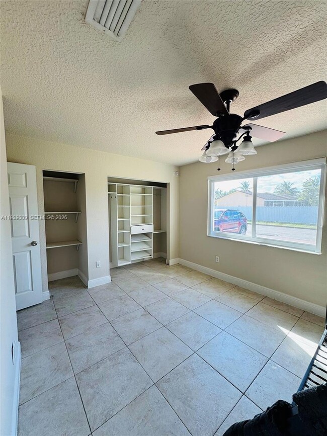 Building Photo - 19721 NW 52nd Ct