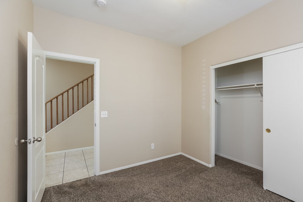 Building Photo - 11242 W Garfield St