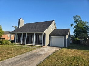 Building Photo - 4104 Spencer St