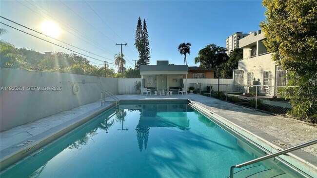 Building Photo - 3597 SW 17th St