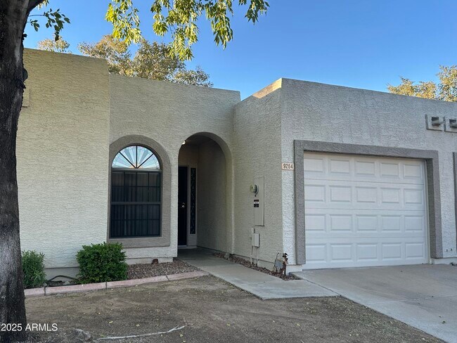 Building Photo - 9264 W Morrow Dr