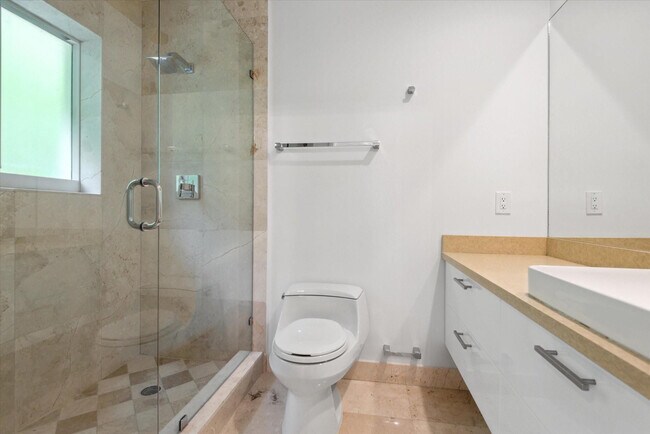 Building Photo - 40 Isla Bahia Dr