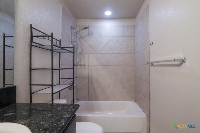 Building Photo - 1125 Brown Rock Dr