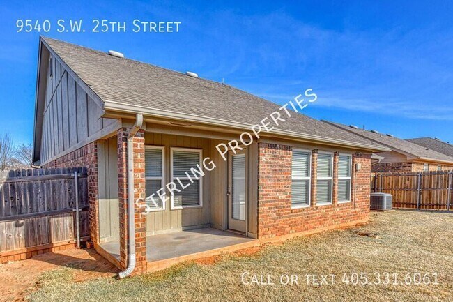 Building Photo - 9540 SW 25th St