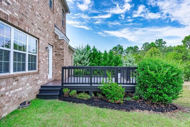 Building Photo - Beautiful home in Longcreek Plantation- Heritage Forest