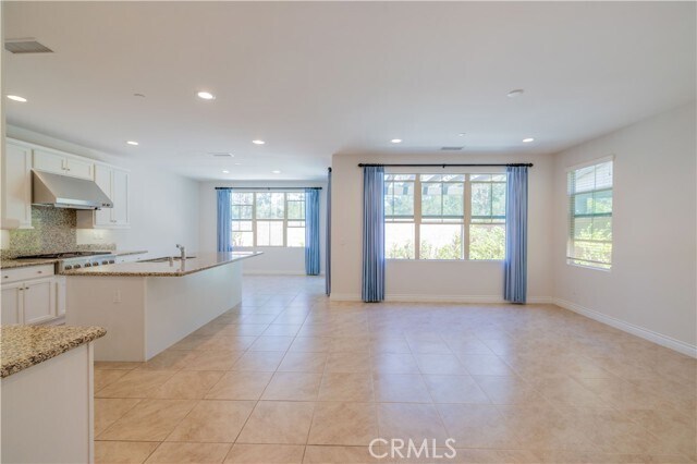 Building Photo - 222 Gaspar