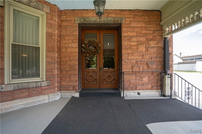 Building Photo - 75 E Genesee St