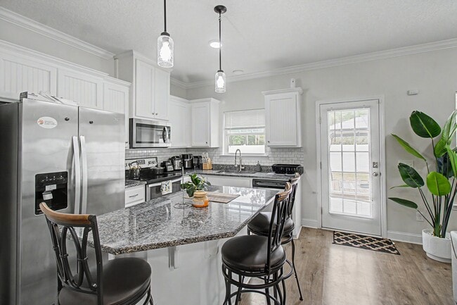 Building Photo - 1223 Cypress Fall Cir