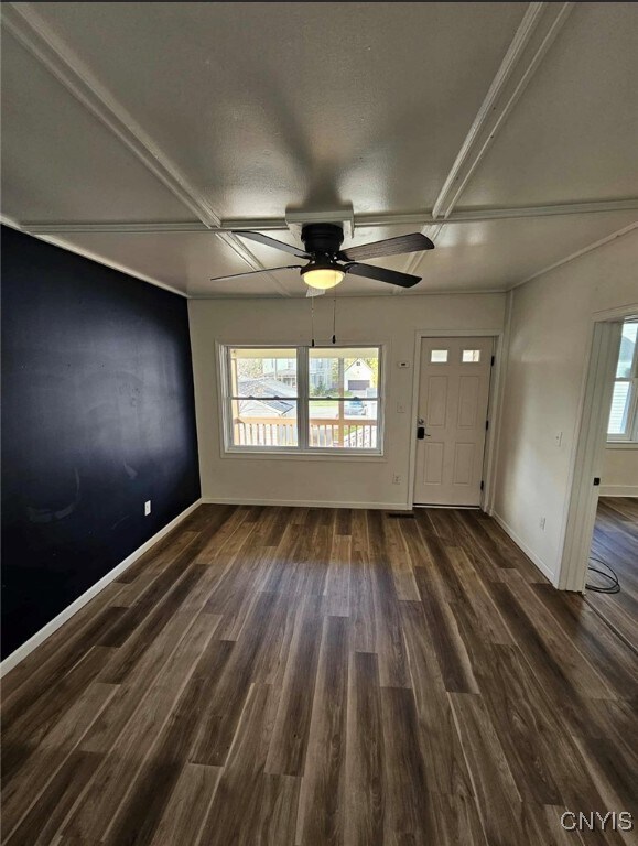 Building Photo - 123 N School St