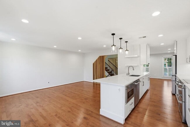 Building Photo - 10429 Red Granite Terrace