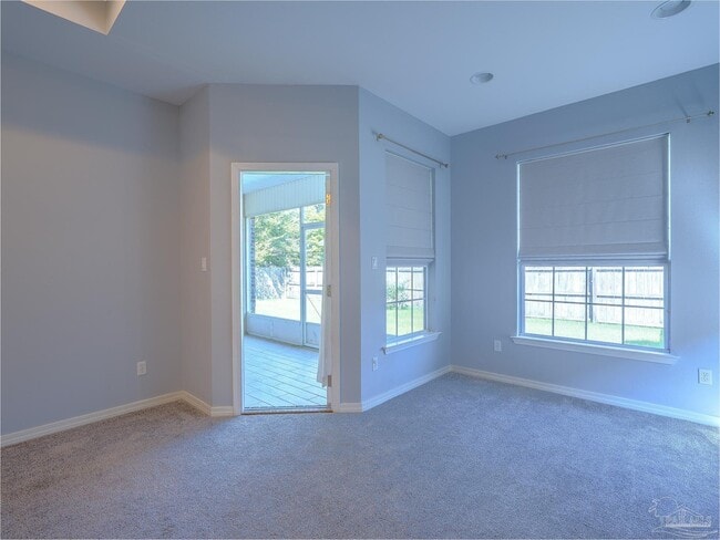 Building Photo - 4986 Vizcaya Dr