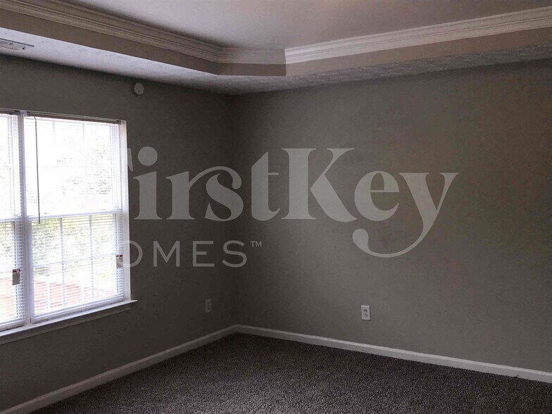 Building Photo - 3955 Medlock Pk Dr