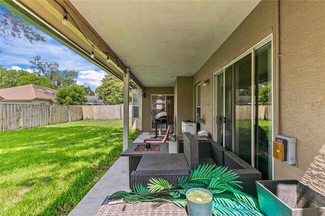 Building Photo - 1322 American Elm Dr