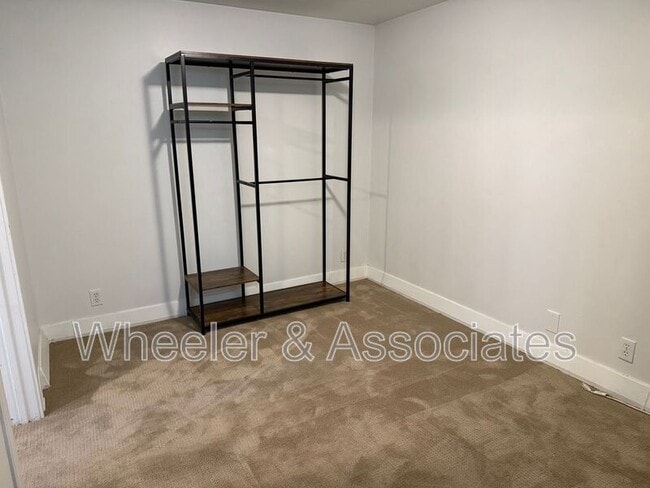 Building Photo - 1575 S 800 E