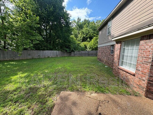 Building Photo - 12607 Hunters Forest Cove