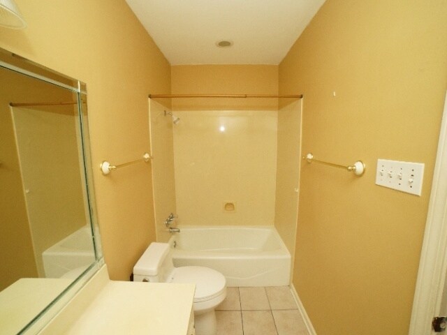 Building Photo - 1570 Heartwood Dr