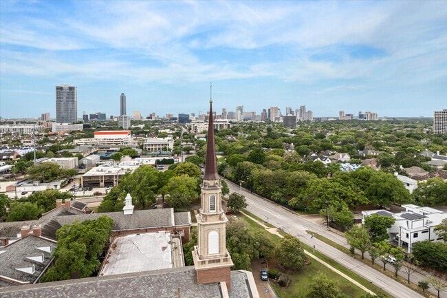 Building Photo - 3433 Westheimer Rd