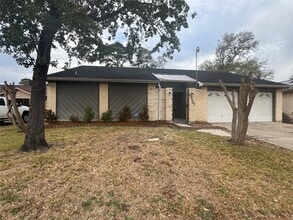 Building Photo - 13327 Reads Ct