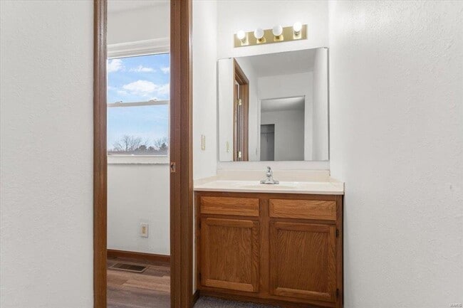 Building Photo - 134 Clinton Hill Dr