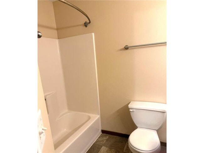 Building Photo - 1706 Lincoln Ave