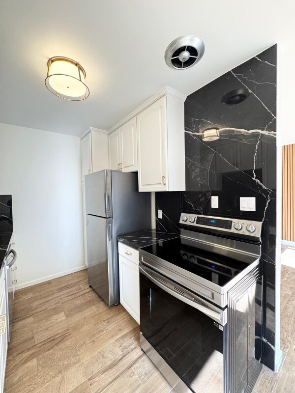 Building Photo - 1134 9th St